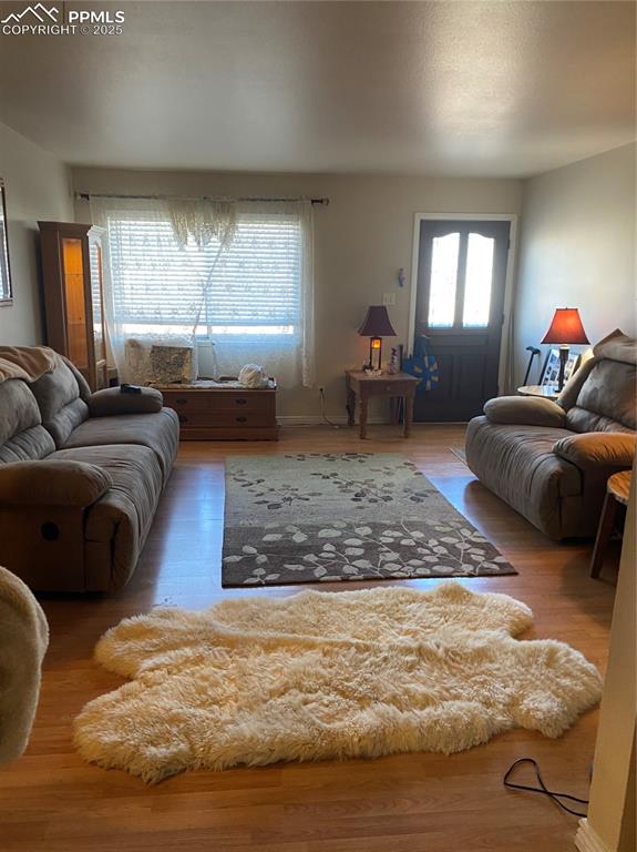 Image 9 of 20: Living Room