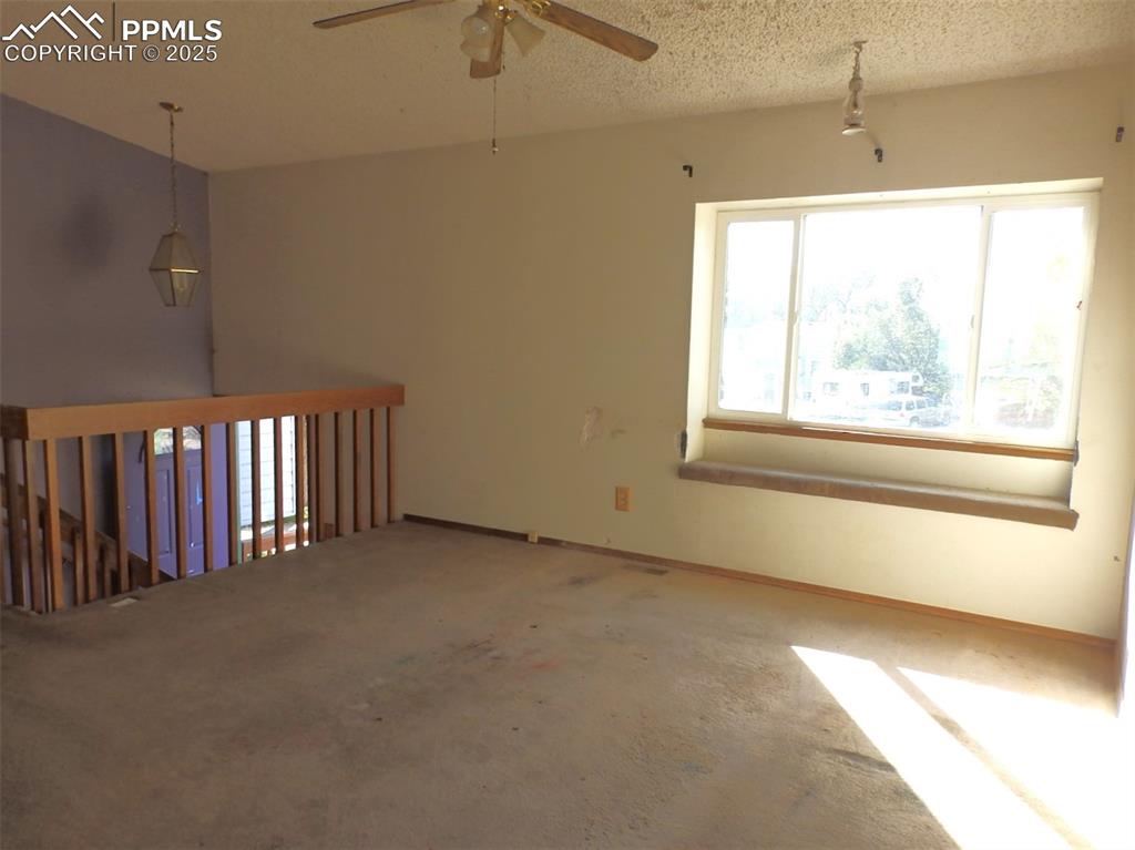 Image 2 of 19: Living Room