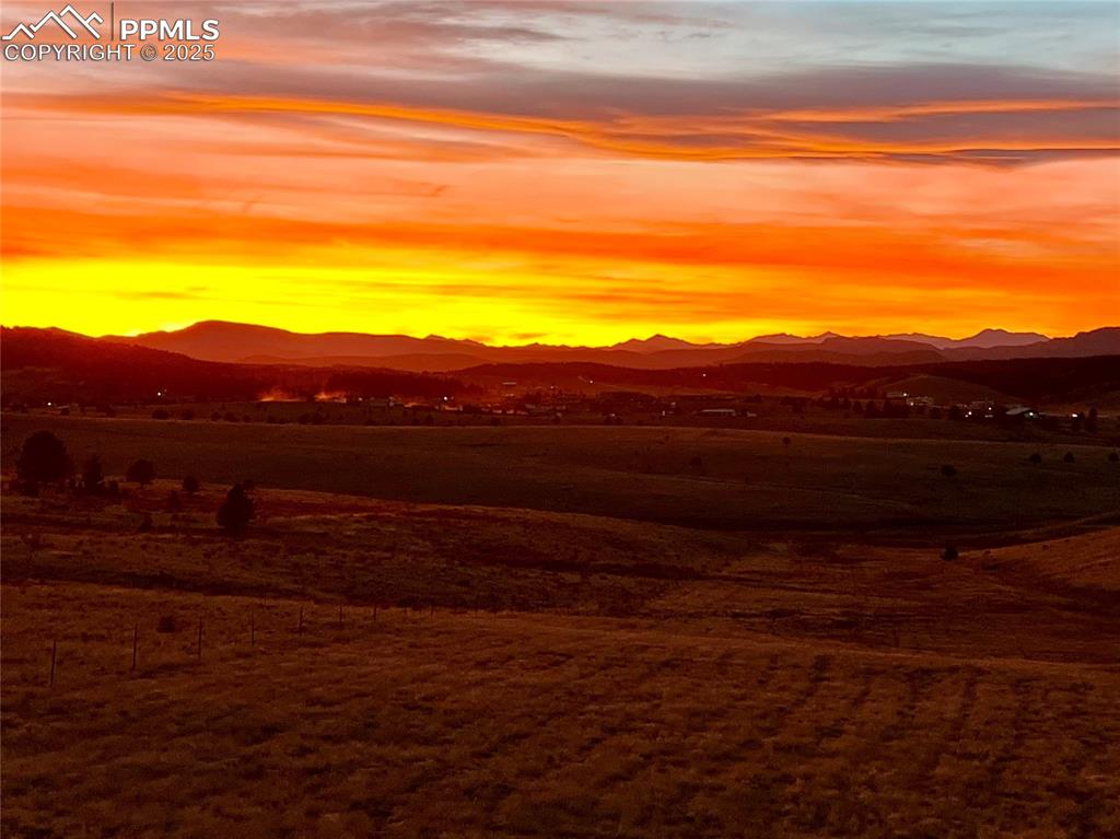 Image 32 of 35: View