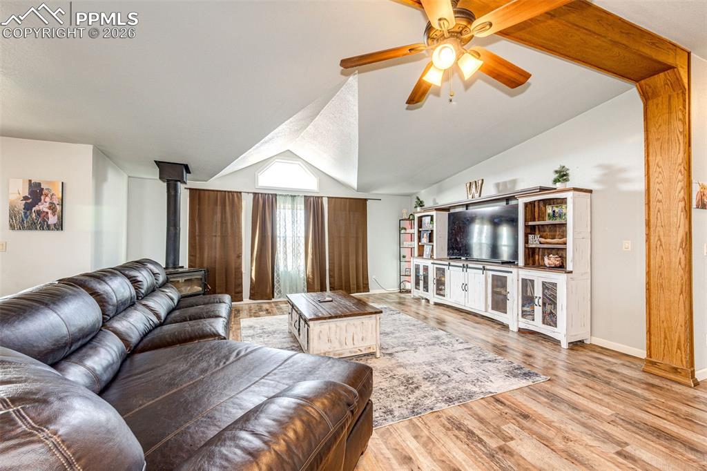 Image 3 of 37: Living Room