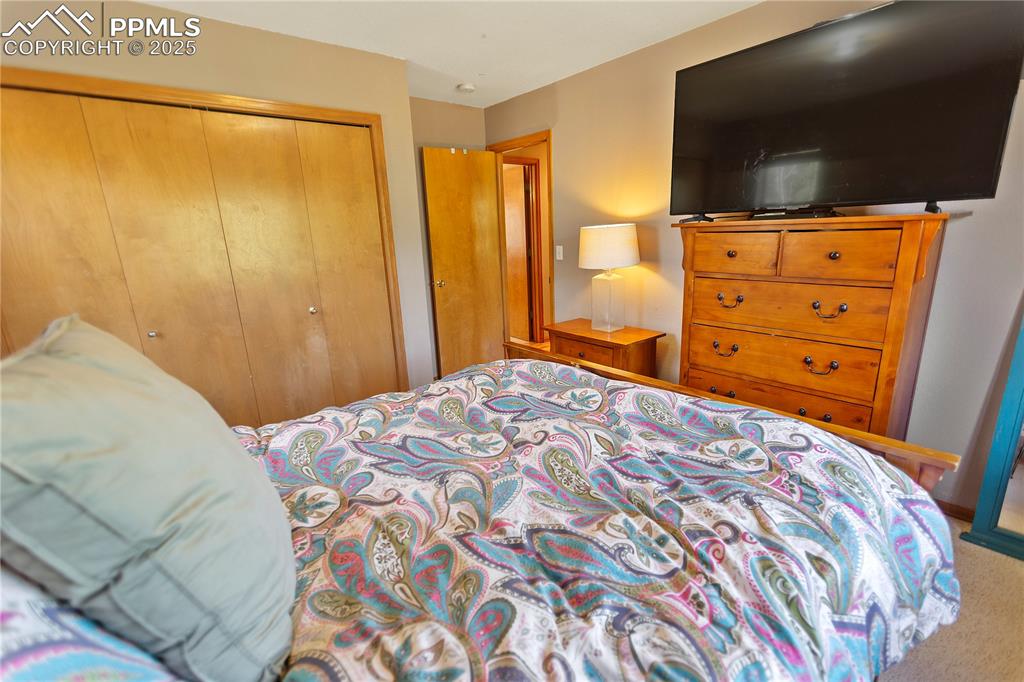 Image 15 of 31: Main Level Bedroom 2