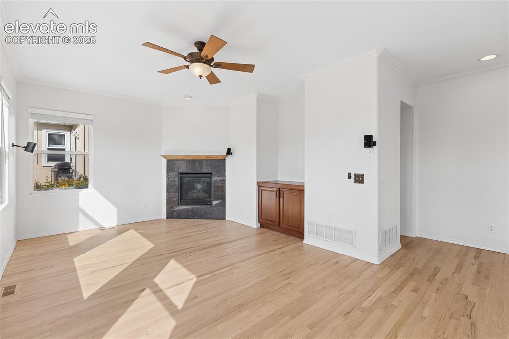 Image 13 of 43: Living Room