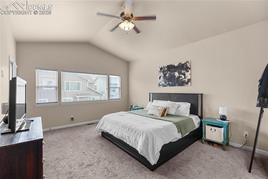 Image 14 of 41: Dining Area