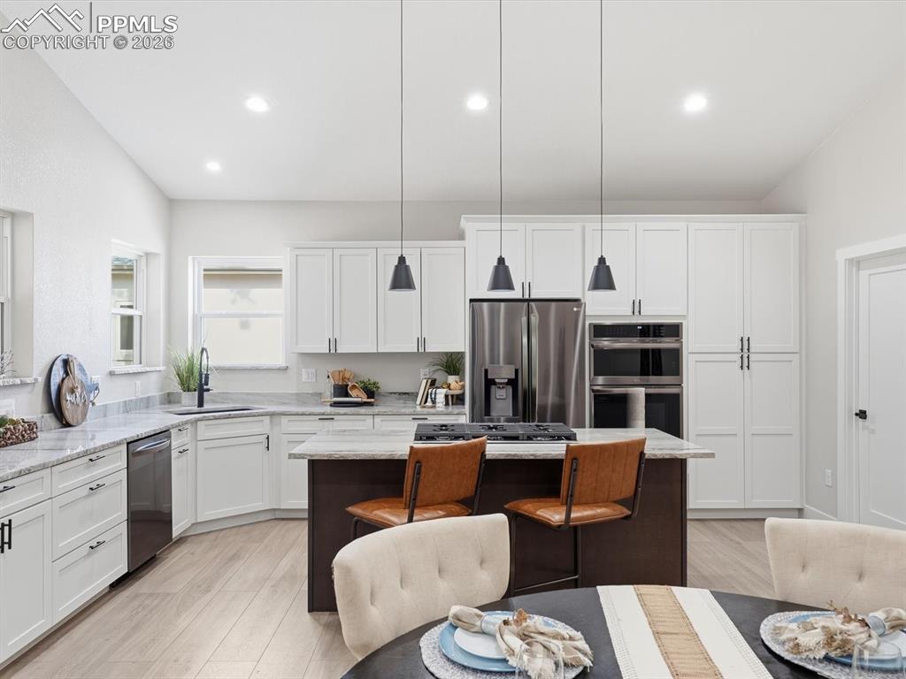 Image 12 of 47: Kitchen