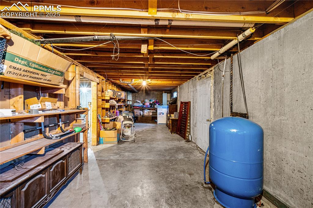 Image 19 of 31: Basement