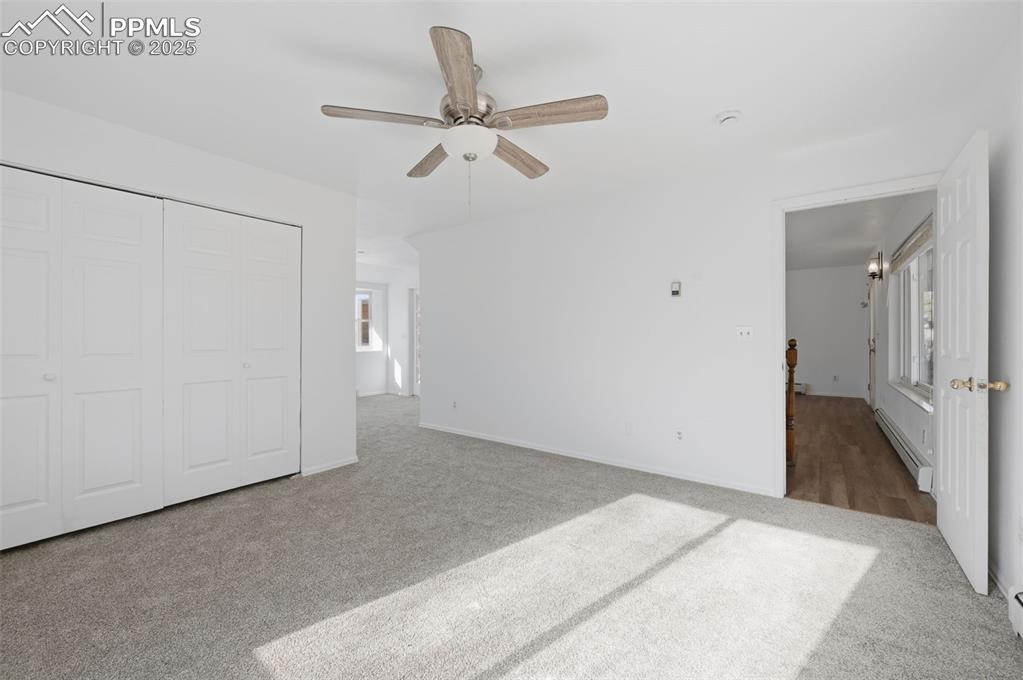 Image 15 of 34: Bedroom