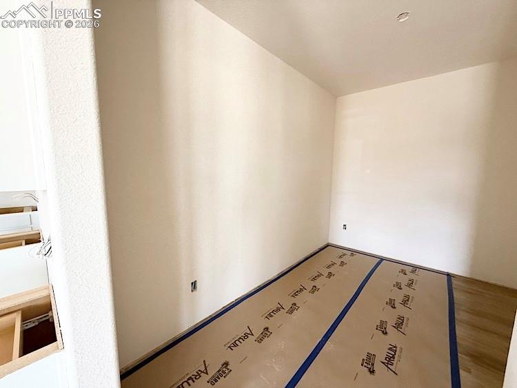 Image 12 of 33: Flex Room; office space, dining area, home gym, so many possibilities! Plea