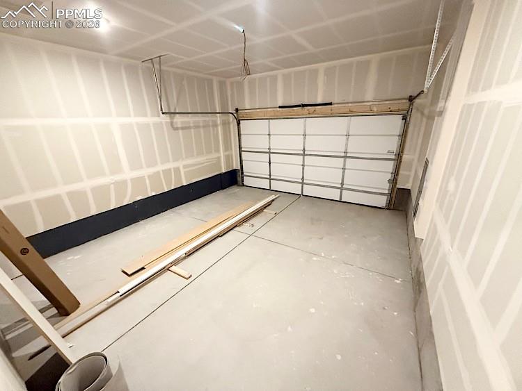 Image 40 of 50: Back Patio