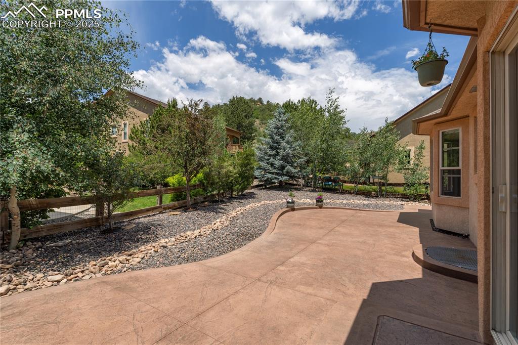 Image 47 of 50: Patio