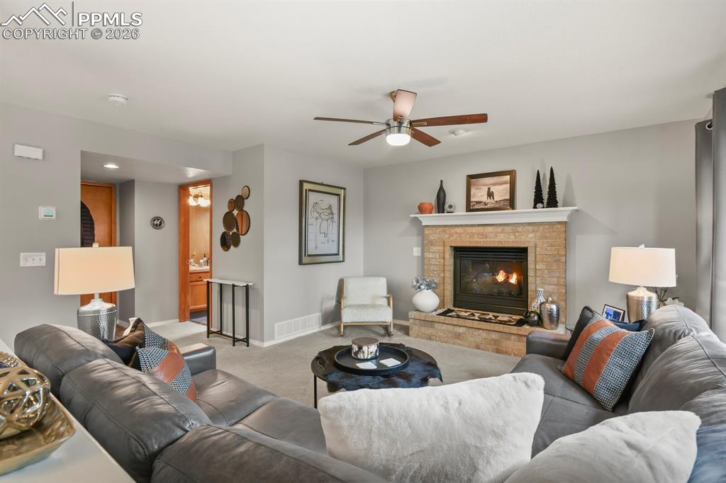 Image 16 of 36: Family Room