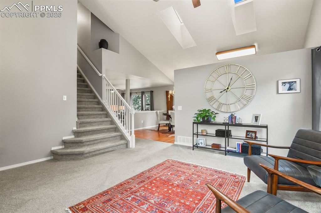 Image 6 of 36: Newer carpet