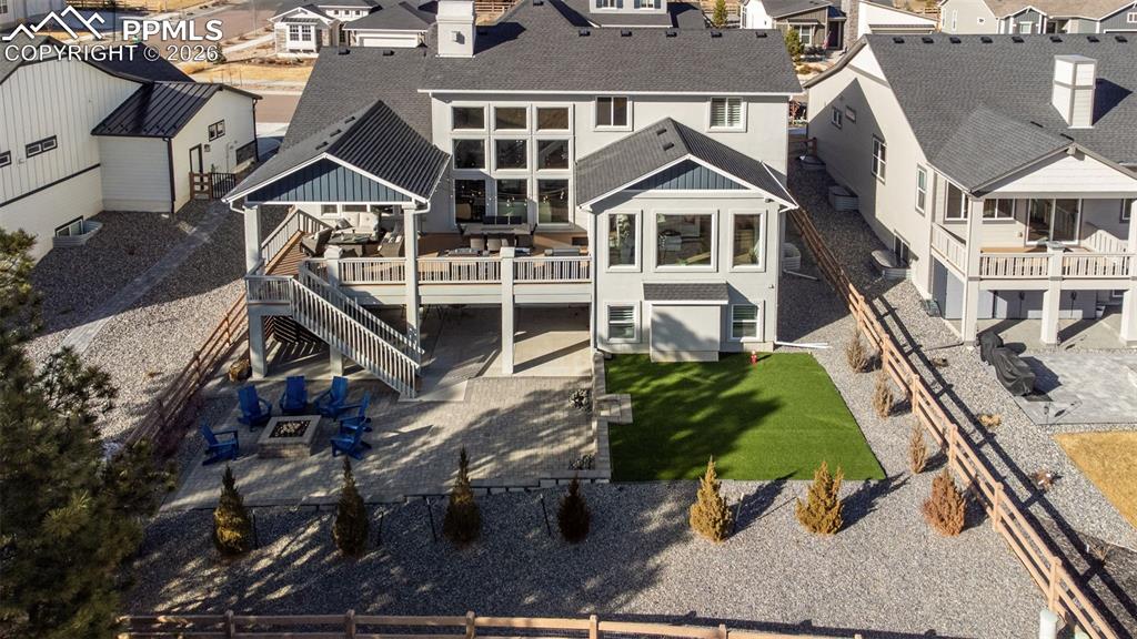 Image 44 of 50: Back of Structure