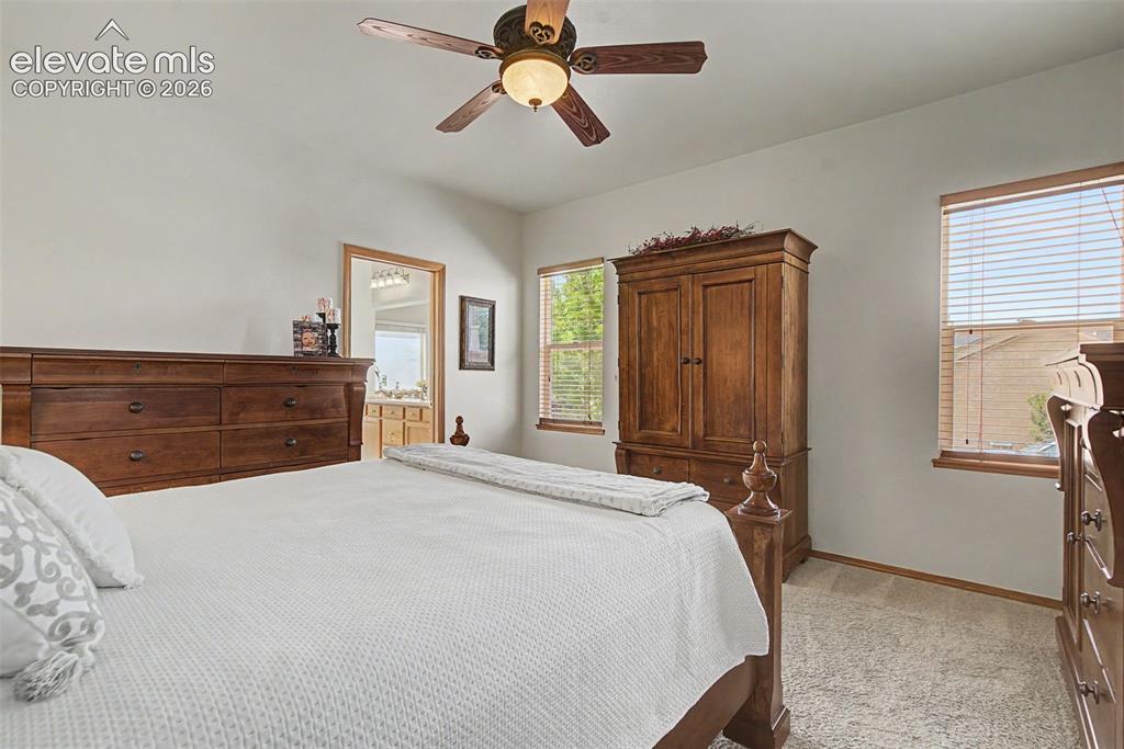 Image 19 of 37: En Suite 5 Piece Bathroom!