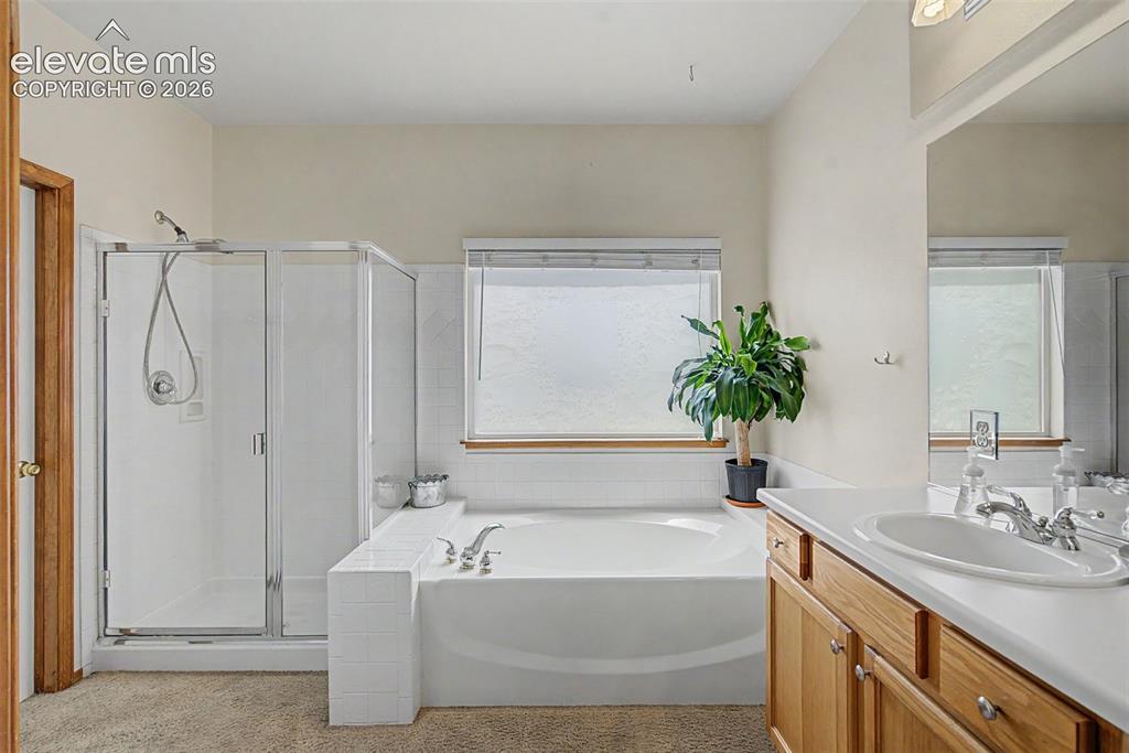 Image 21 of 37: Huge Walk-in Closet!