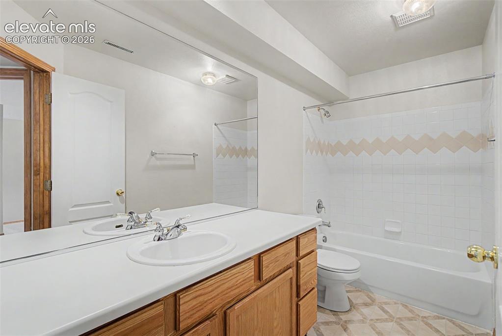Image 28 of 37: Basement Full Bathroom!