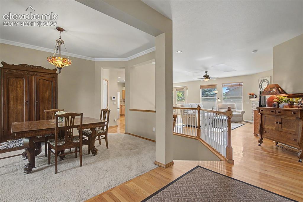 Image 6 of 37: Open Floor Plan!