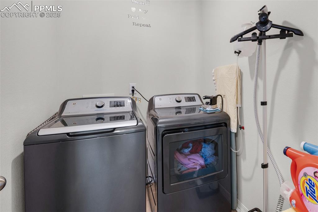 Image 25 of 38: Laundry