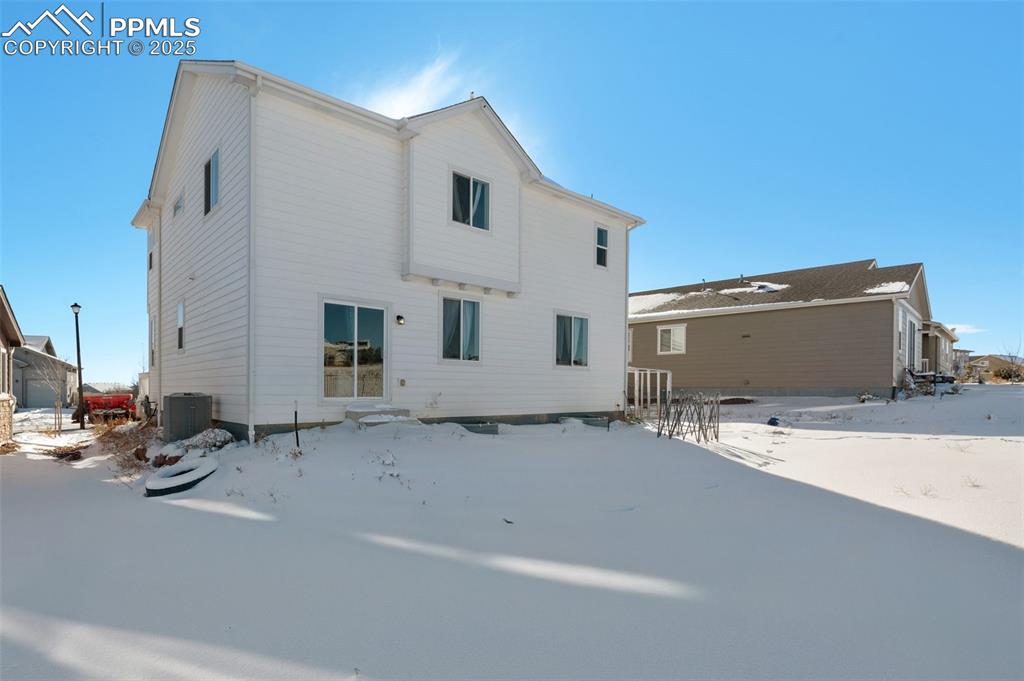 Image 28 of 38: Back of Structure