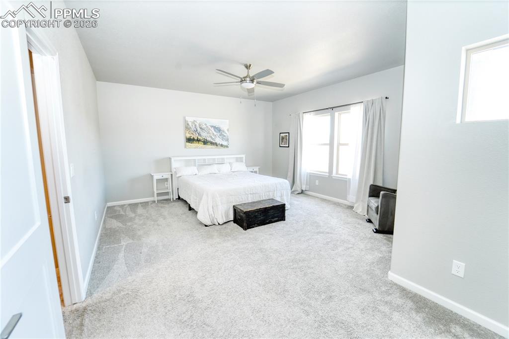 Image 11 of 26: Bedroom