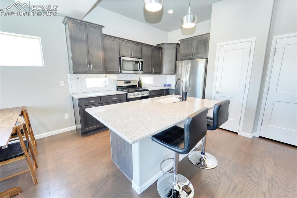 Image 6 of 26: Kitchen