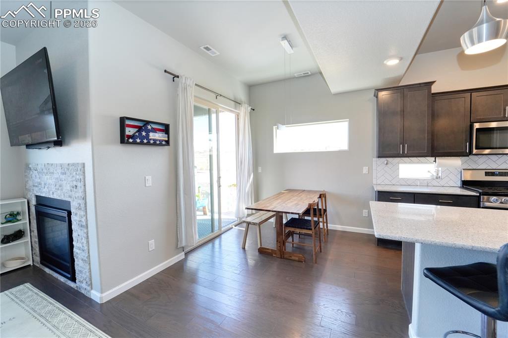 Image 9 of 26: Kitchen