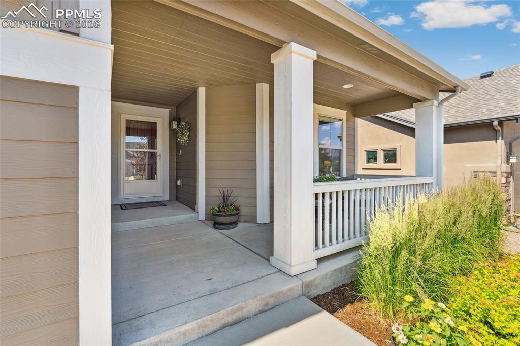 Image 4 of 48: Entry