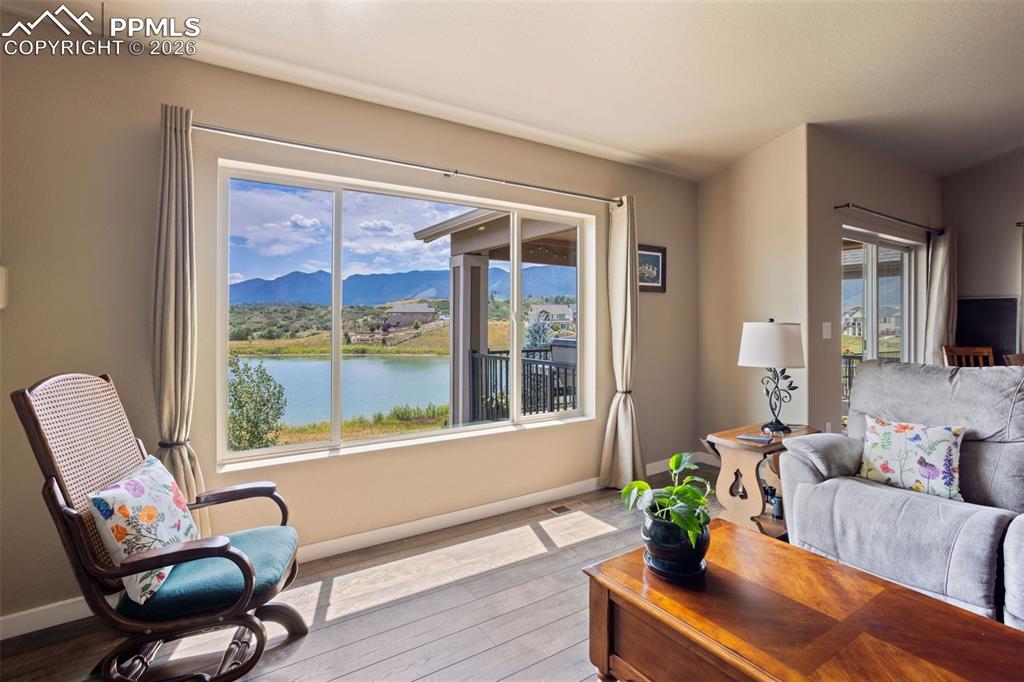 Image 7 of 48: Living Room