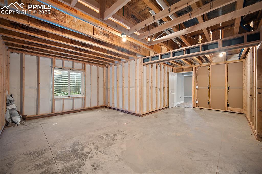 Image 29 of 50: Basement