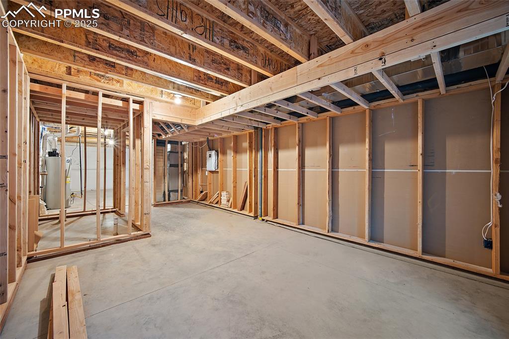 Image 31 of 50: Basement