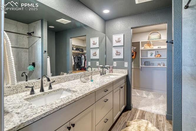 Image 16 of 42: Master Bathroom