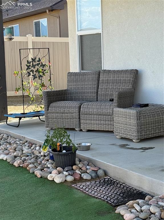 Image 27 of 42: Patio