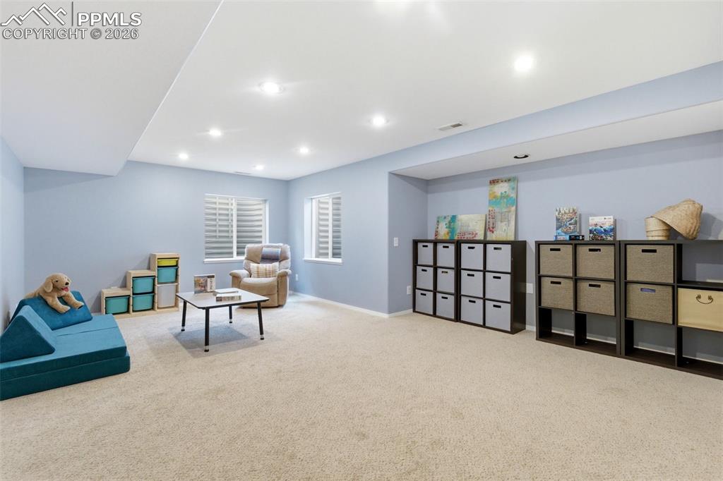 Image 38 of 50: Sitting Room