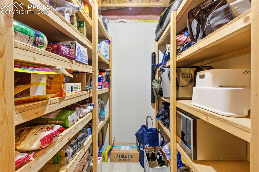 Image 40 of 50: Storage