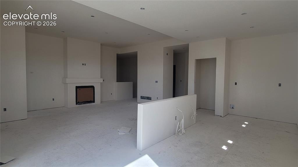 Image 8 of 44: Kitchen
