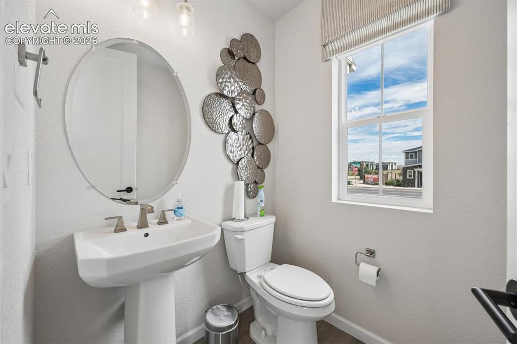 Image 13 of 21: Bathroom