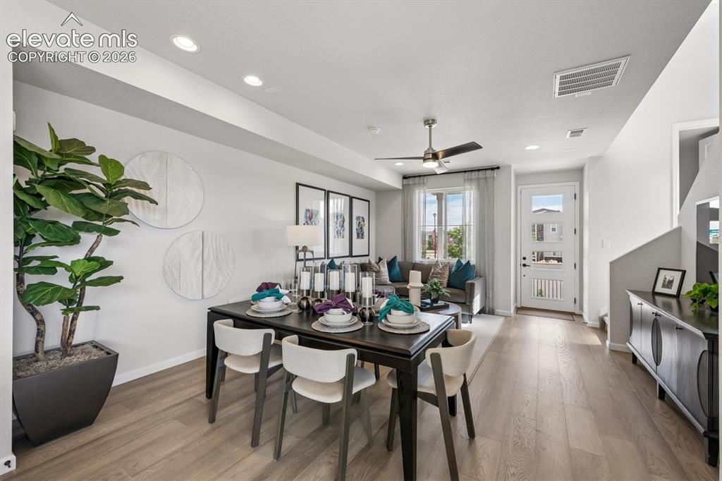 Image 4 of 21: Dining Area