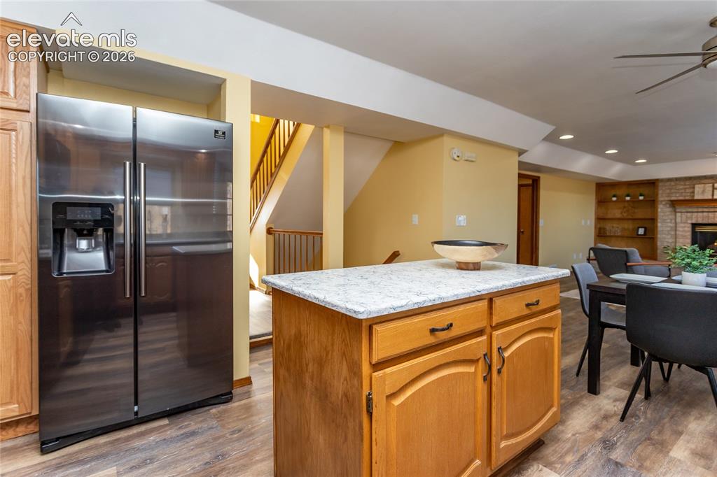 Image 14 of 47: Kitchen