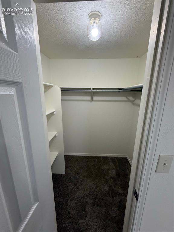 Image 15 of 29: Closet