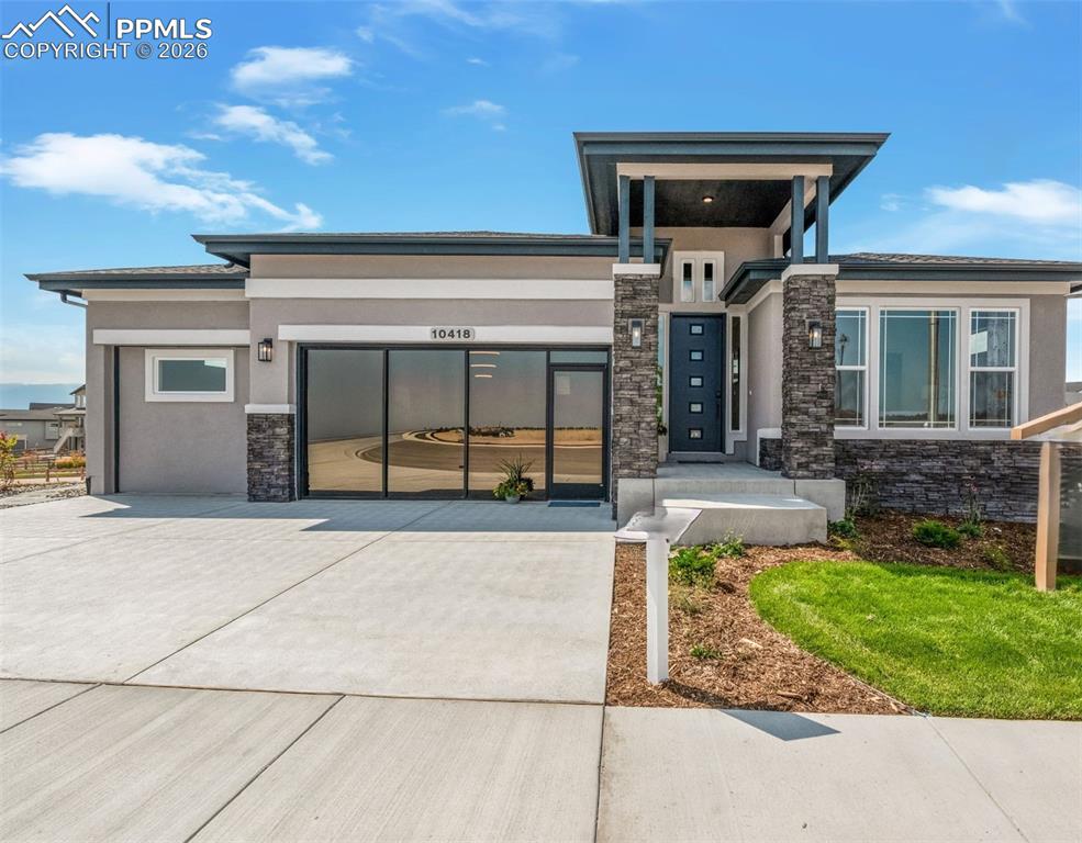 Image 1 of 50: Hillingdon-Prairie Elevation-3 Car Garage-Finished Basement-A/C-Energy Rate