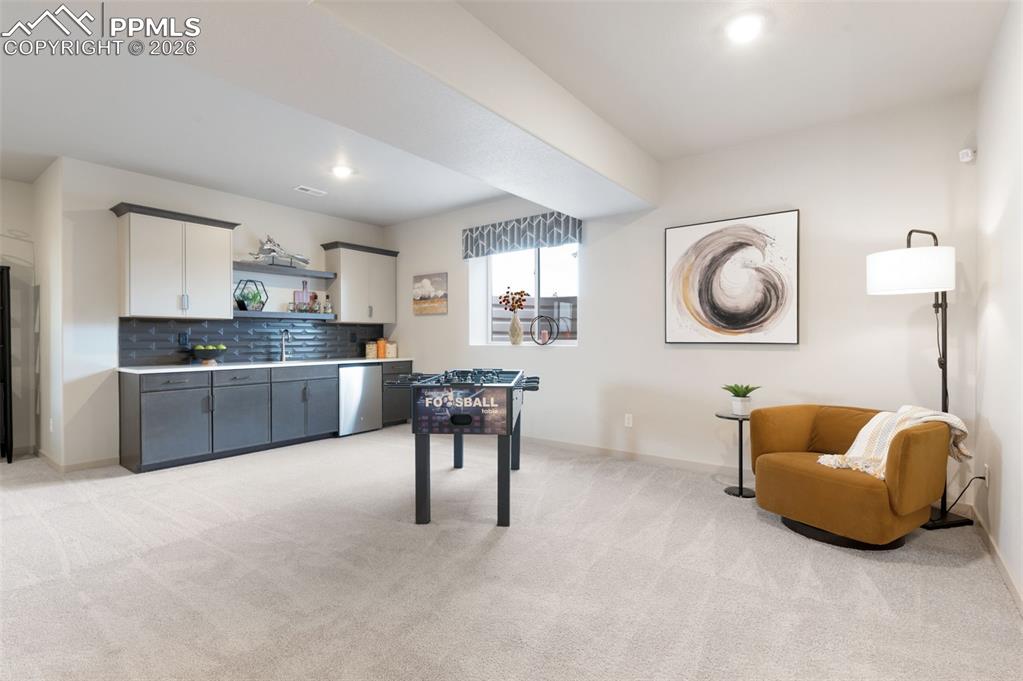 Image 32 of 50: Game Room