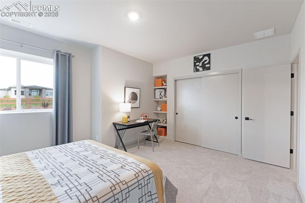 Image 42 of 50: Bedroom