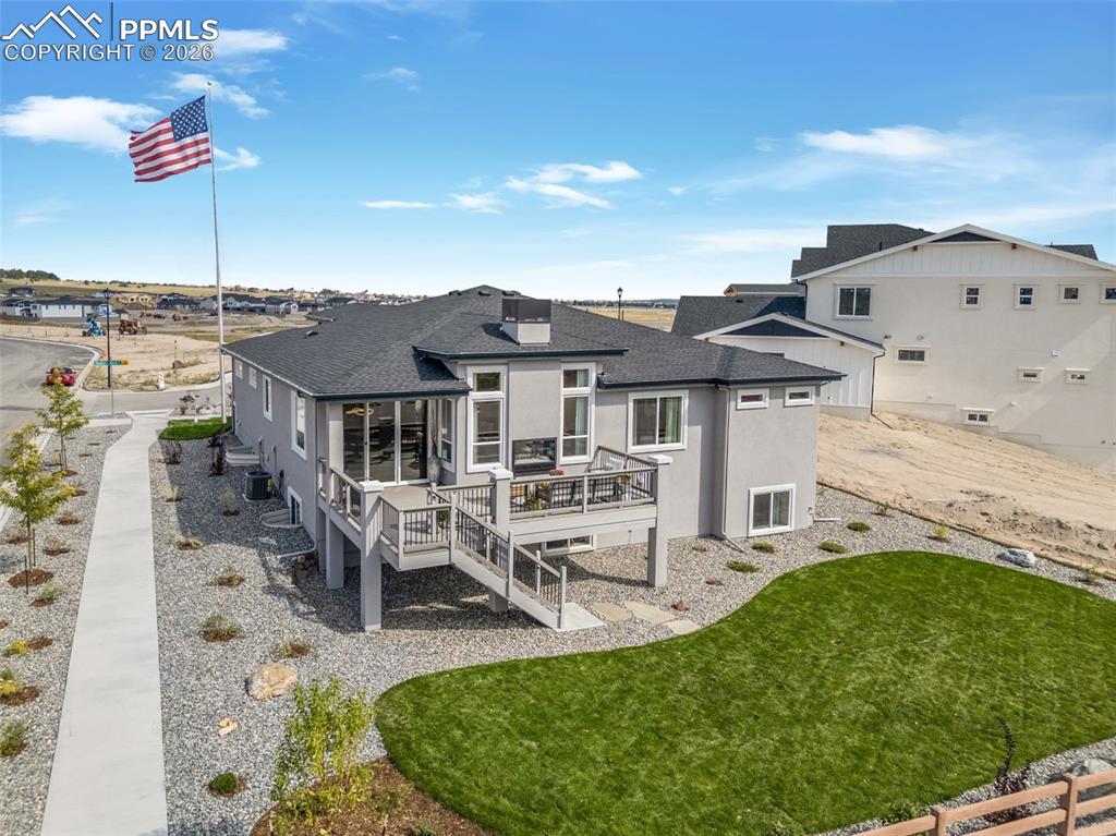 Image 48 of 50: Back of Structure