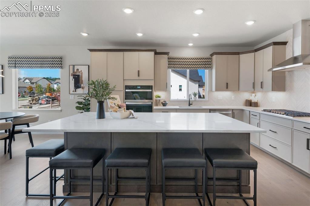 Image 6 of 50: Kitchen