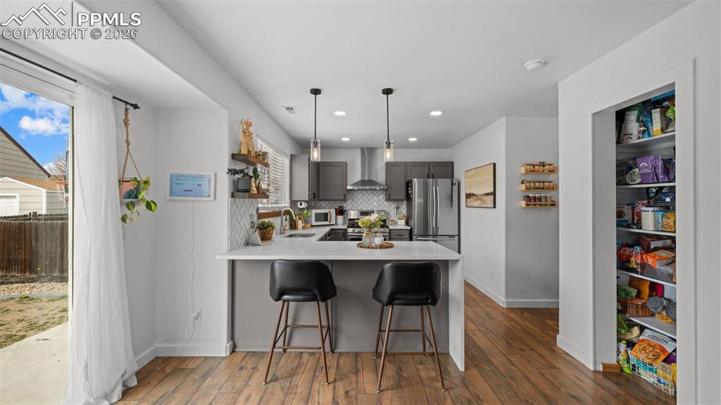 Image 11 of 34: Kitchen