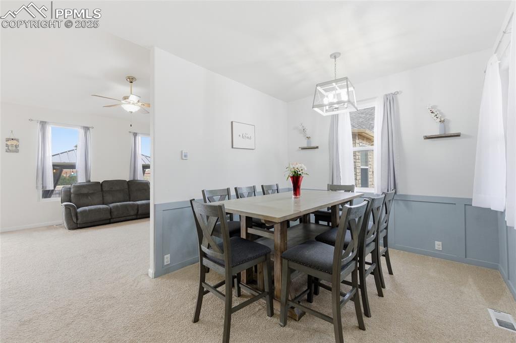 Image 3 of 29: Dining Area