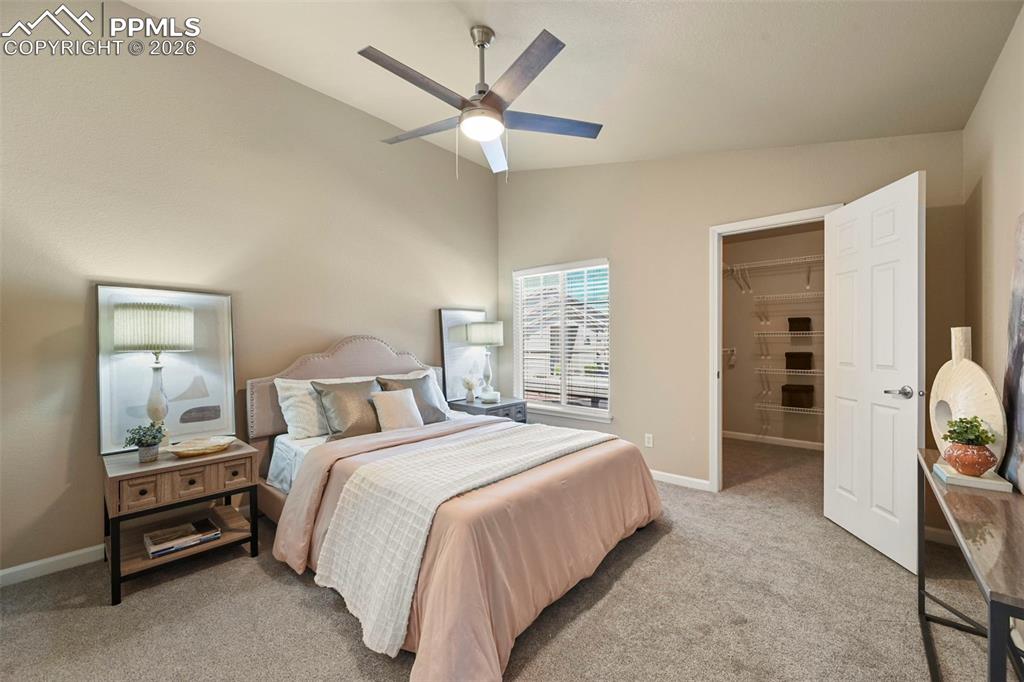 Image 17 of 34: Bedroom