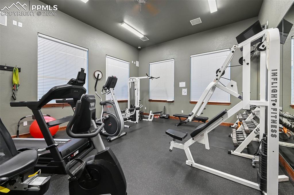 Image 34 of 34: Gym
