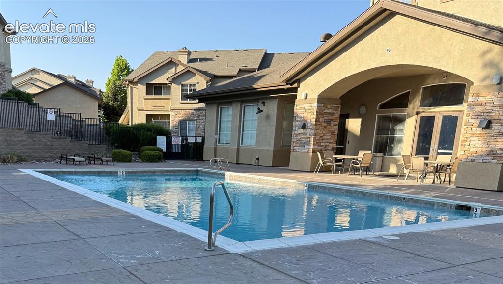 Image 35 of 36: Pool