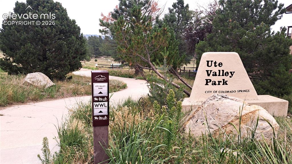 Image 33 of 34: large nearby park