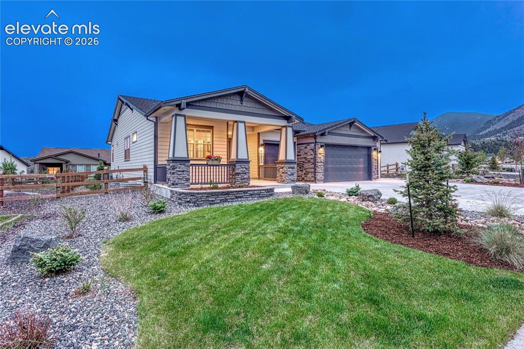 Image 4 of 41: Professionally landscaped. 